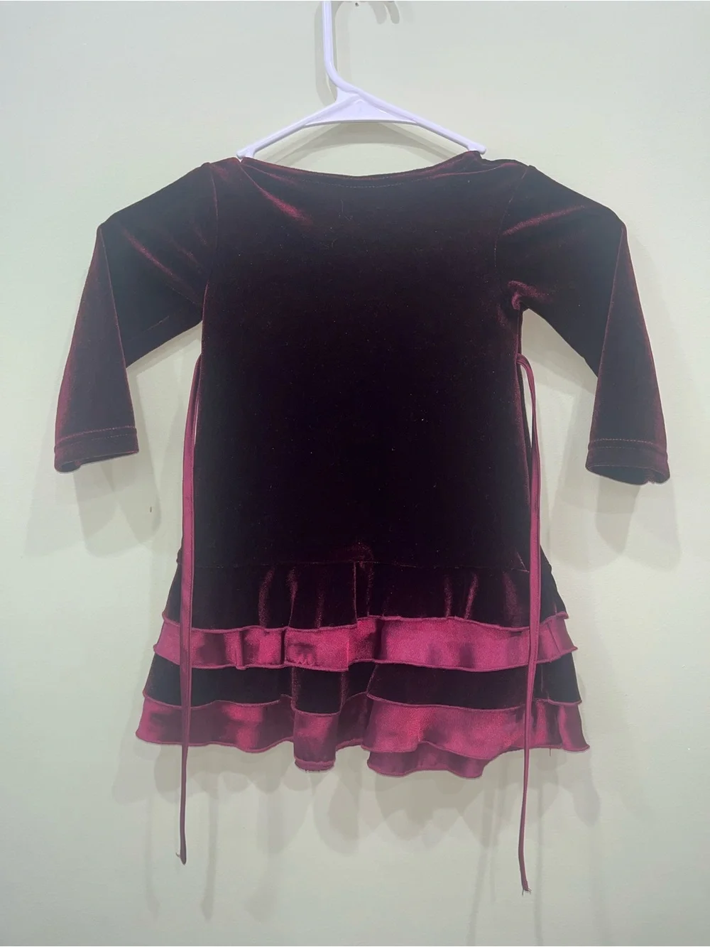 Vintage Girls Size 18 Months Burgundy Velvet Flower Dress With Ruffles Y2K